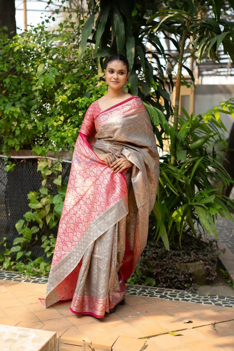 Charulata - Soft Silk Saree With Blouse pices - Drsert Gold