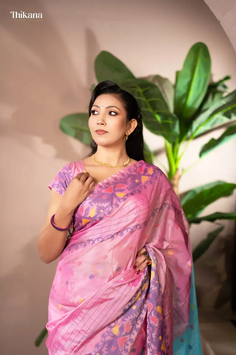 Urvashi - Ultra Soft Pure Handloom Cotton Saree with Blouse Piece - Baby Pink