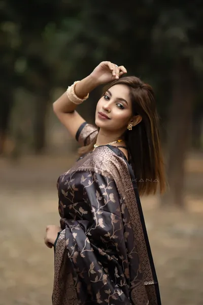 Chandralata - Half Silk Saree with Blouse Pices - Coffee