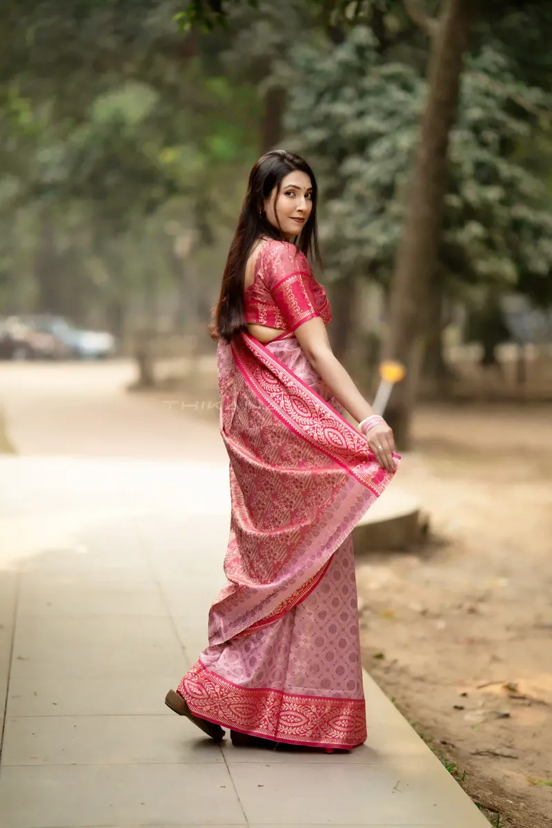 Mrinalini - Elegant Half Silk Festive Saree - Rose Pink